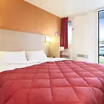 Premiere Classe St Leger Hotel *