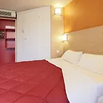 Hotel Premiere Classe St Leger