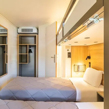 Premiere Classe St Leger Hotel *