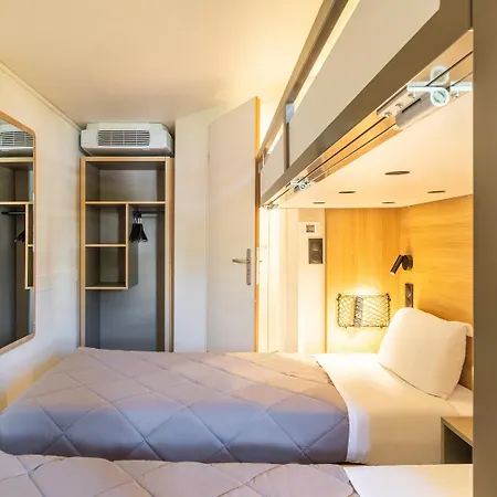 Hotel Premiere Classe St Leger *